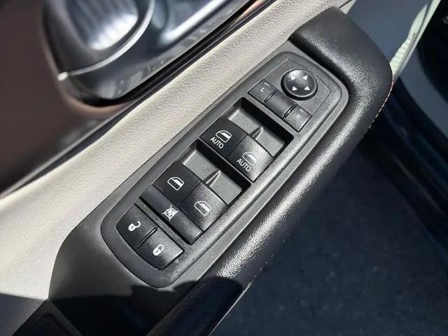2019 Chrysler Pacifica L