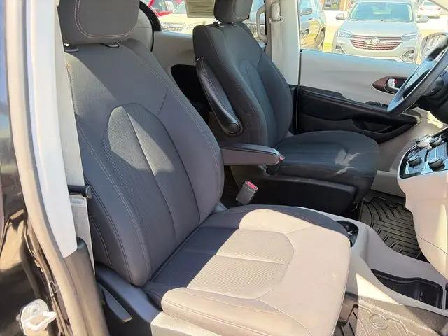 2019 Chrysler Pacifica L