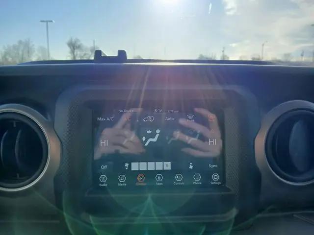 2021 Jeep Wrangler Sport S 4x4