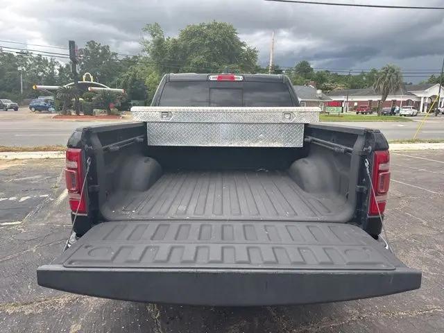 2019 Ram 1500 Laramie Crew Cab 4x4 5'7" Box
