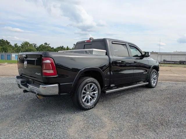 2019 Ram 1500 Laramie Crew Cab 4x4 5'7" Box