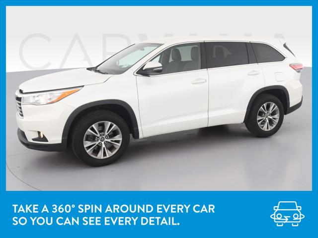 2016 Toyota Highlander LE Plus Sport Utility 4D