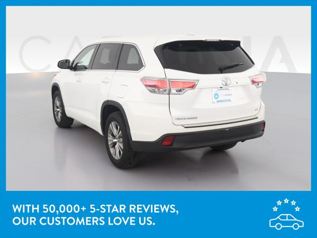 2016 Toyota Highlander LE Plus Sport Utility 4D