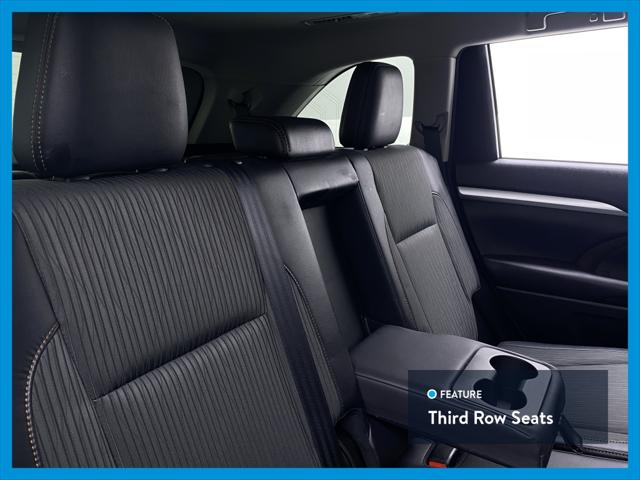 2016 Toyota Highlander LE Plus Sport Utility 4D