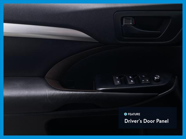 2016 Toyota Highlander LE Plus Sport Utility 4D