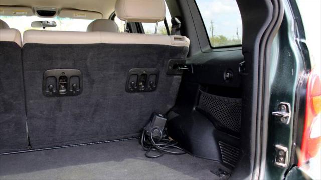 jeep liberty sub box