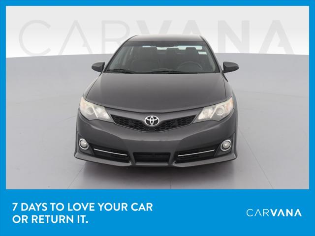 2013 Toyota Camry SE Sedan 4D