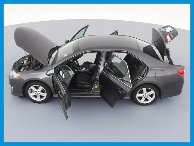 2013 Toyota Camry SE Sedan 4D