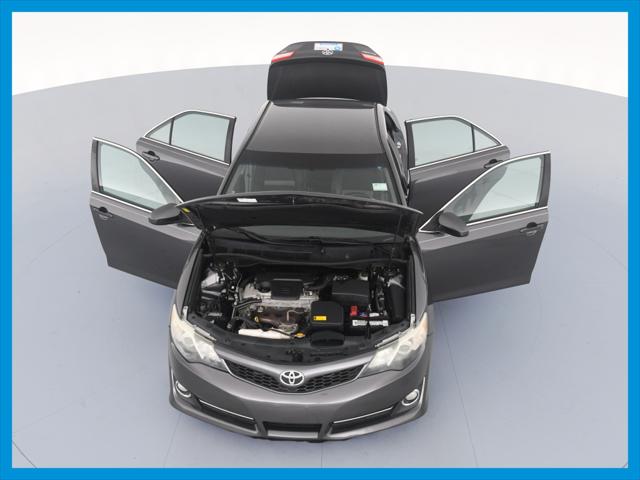 2013 Toyota Camry SE Sedan 4D