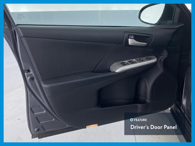 2013 Toyota Camry SE Sedan 4D