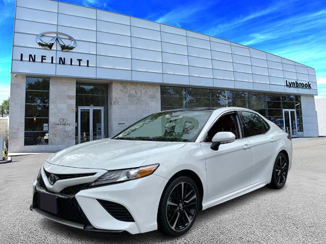 2019 Toyota Camry XSE [17]