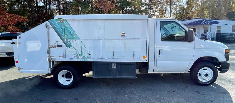 2012 Ford E-450 Cutaway Unknown
