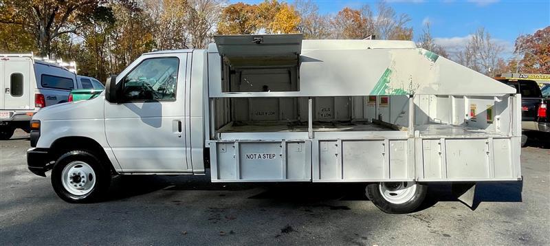 2012 Ford E-450 Cutaway Unknown