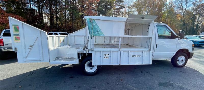 2012 Ford E-450 Cutaway Unknown