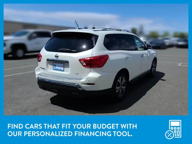 2017 Nissan Pathfinder SL