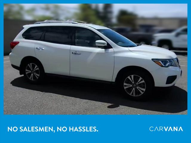 2017 Nissan Pathfinder SL