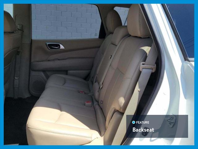 2017 Nissan Pathfinder SL