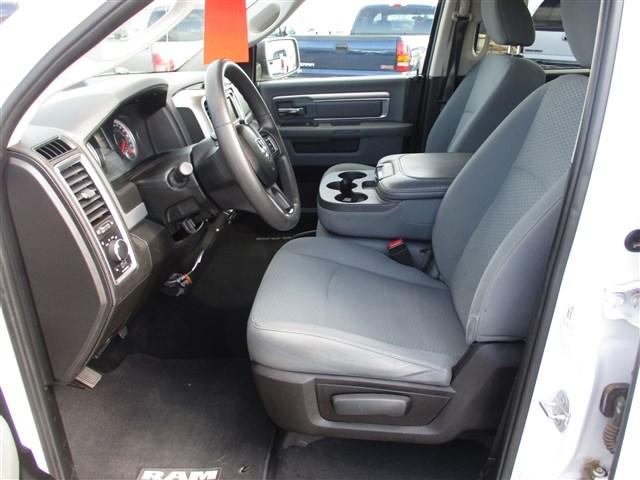 2019 Ram 1500 Classic SLT Crew Cab 4x4 64 Box