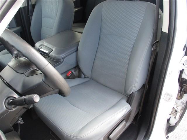 2019 Ram 1500 Classic SLT Crew Cab 4x4 64 Box