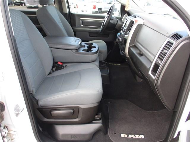 2019 Ram 1500 Classic SLT Crew Cab 4x4 64 Box