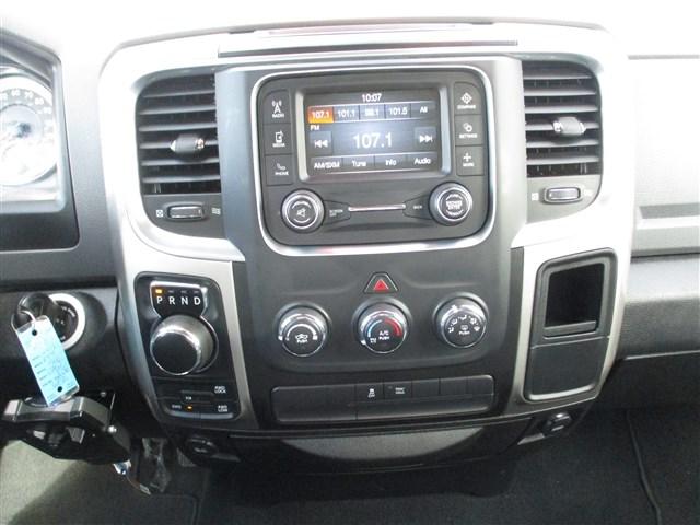 2019 Ram 1500 Classic SLT Crew Cab 4x4 64 Box