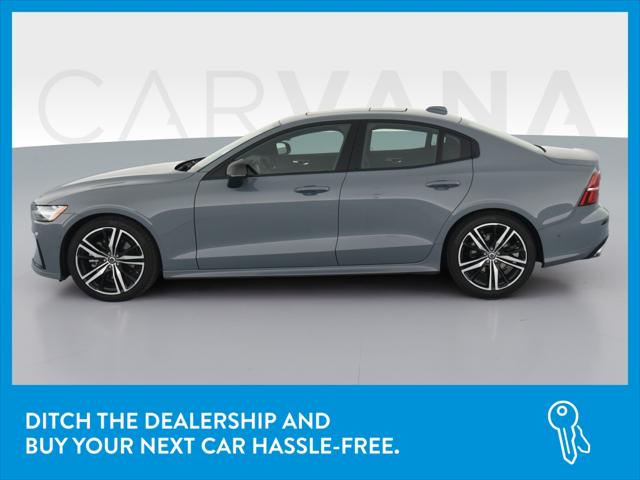 2022 Volvo S60 R-Design/Black Edition R-Design