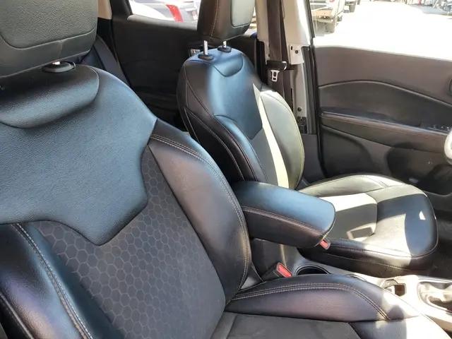 2019 Jeep Compass Latitude FWD