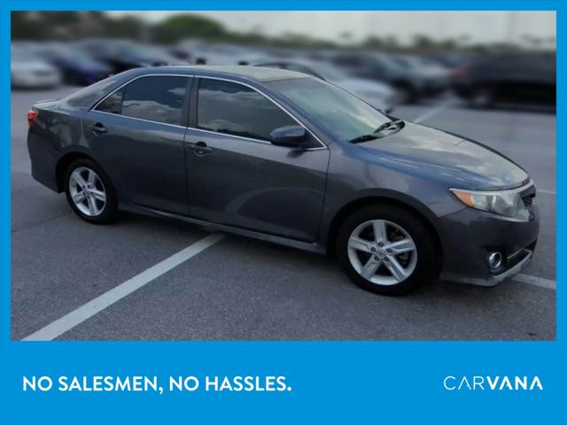 2014 Toyota Camry SE Sedan 4D