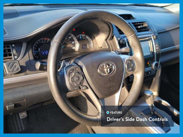 2014 Toyota Camry SE Sedan 4D
