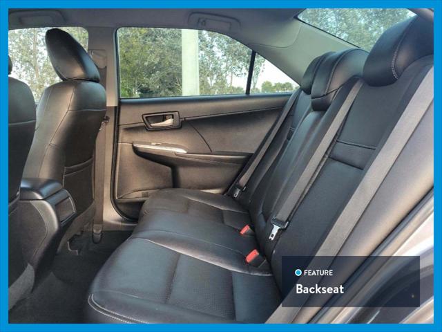2014 Toyota Camry SE Sedan 4D