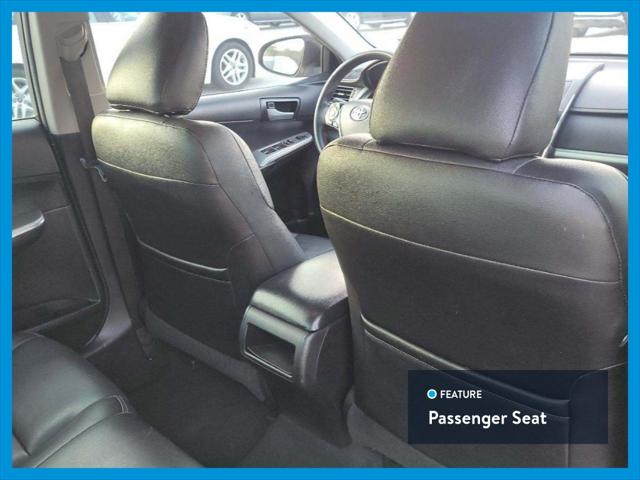2014 Toyota Camry SE Sedan 4D