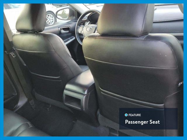 2014 Toyota Camry SE Sedan 4D