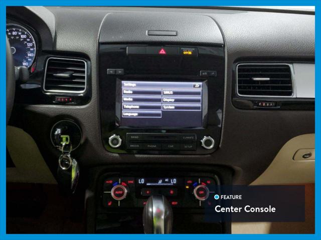 2013 Volkswagen Touareg Sport
