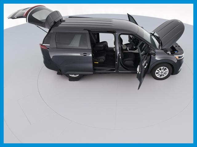 2022 Kia Carnival LXS