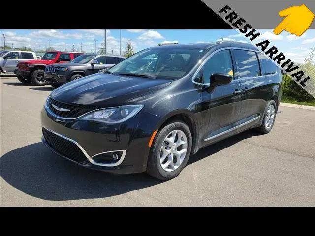 2017 Chrysler Pacifica Touring-L for sale in Richmond, MI