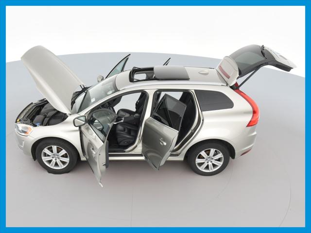 2016 Volvo XC60 T6 Drive-E Platinum