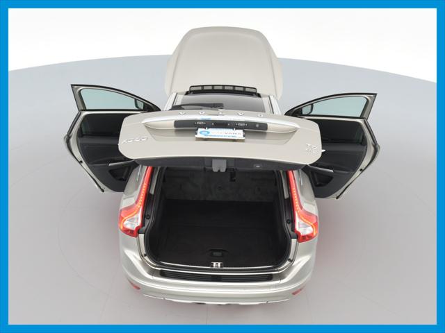 2016 Volvo XC60 T6 Drive-E Platinum