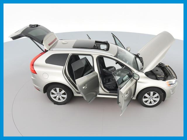 2016 Volvo XC60 T6 Drive-E Platinum