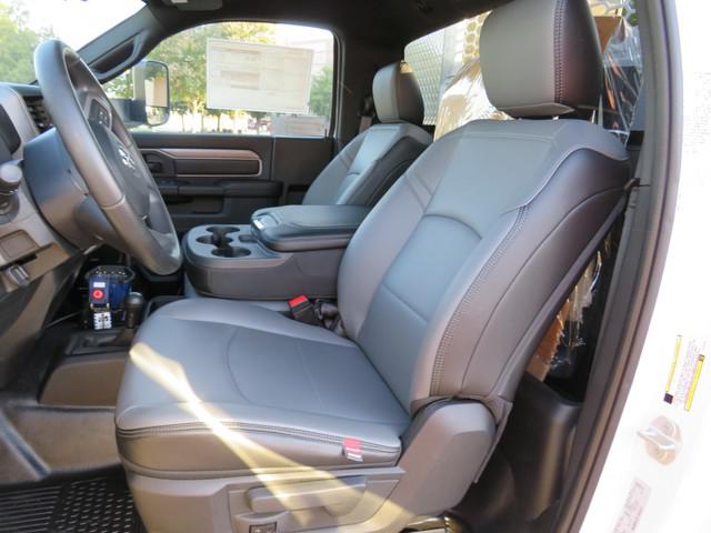 2022 Ram 5500 Tradesman/SLT