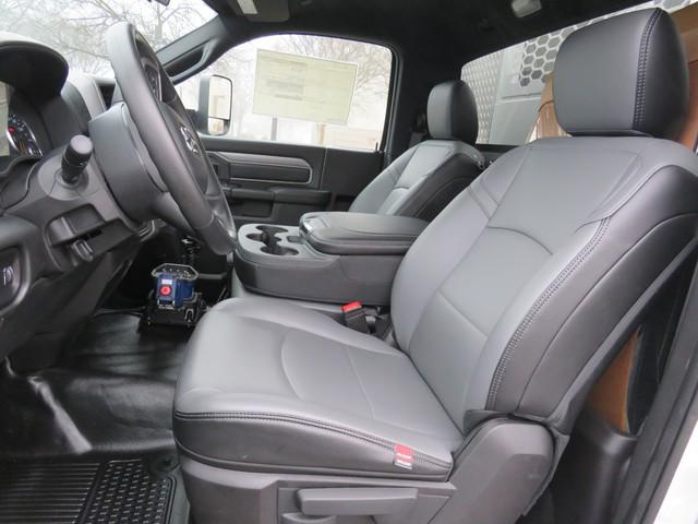 2022 Ram 5500 Tradesman/SLT