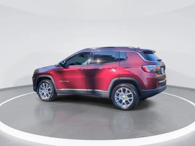 2022 Jeep Compass Latitude Lux 4x4