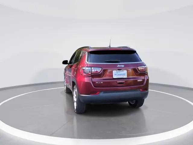 2022 Jeep Compass Latitude Lux 4x4