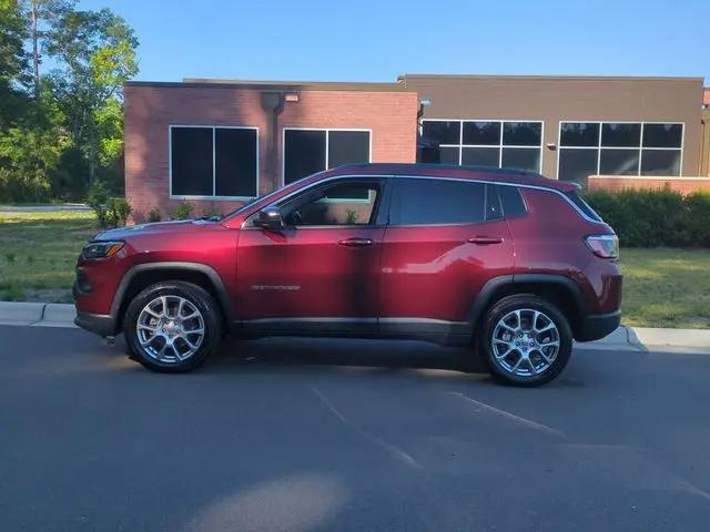 2022 Jeep Compass Latitude Lux 4x4