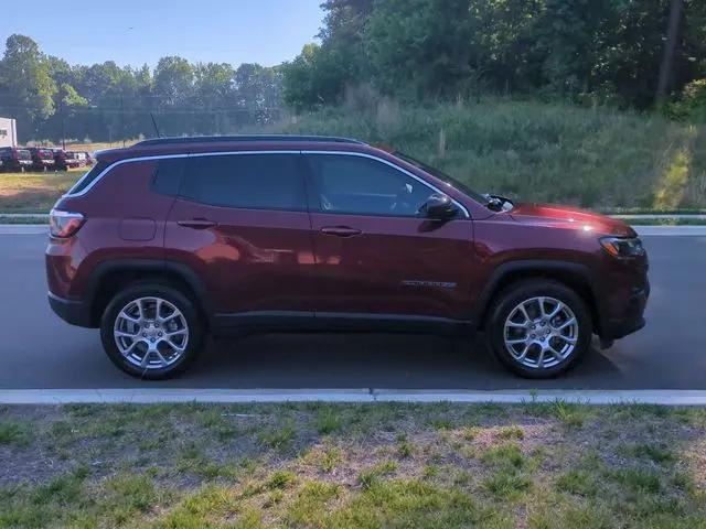 2022 Jeep Compass Latitude Lux 4x4