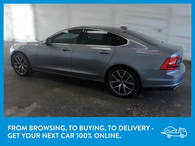 2017 Volvo S90 Momentum