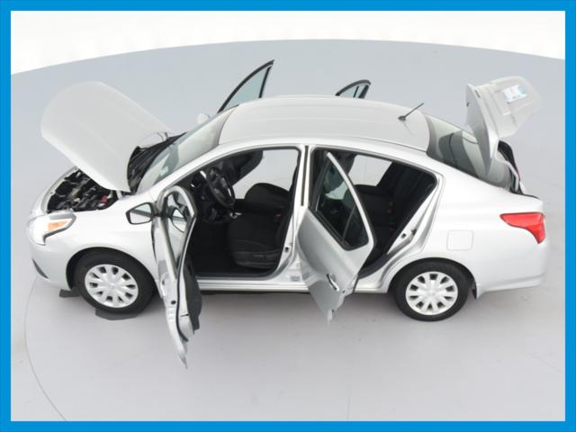 2016 Nissan Versa SV