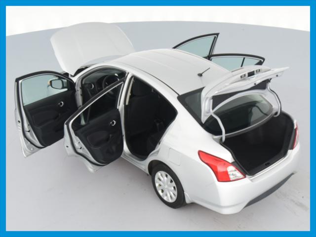 2016 Nissan Versa SV