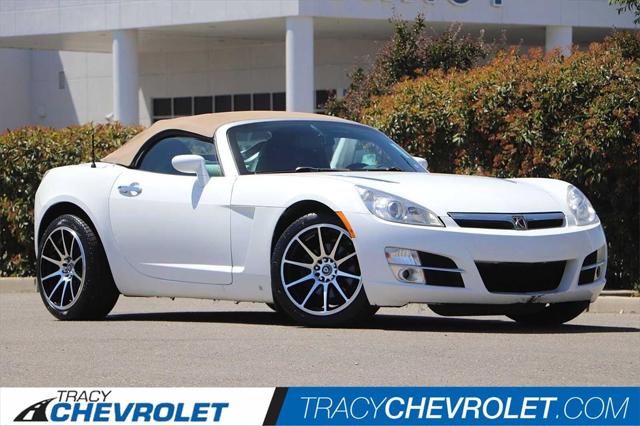 saturn sky white