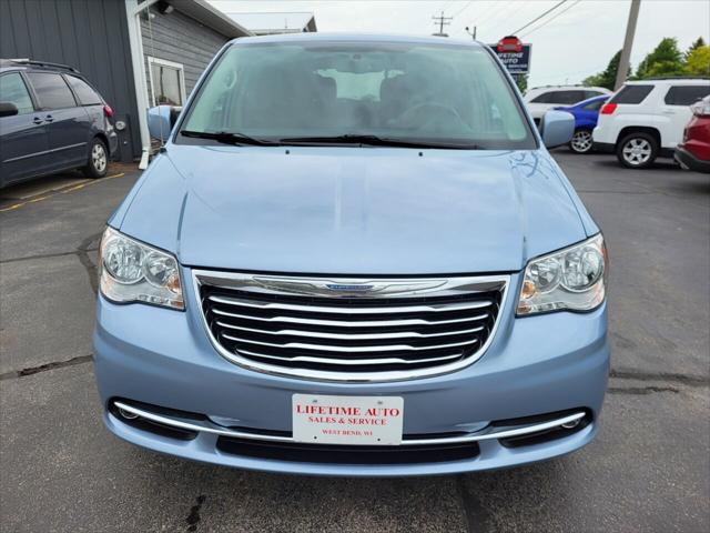 2016 Chrysler Town & Country Touring