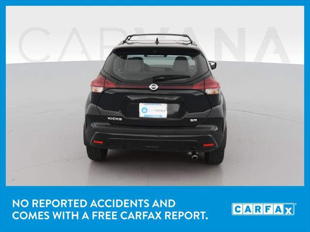 2021 Nissan Kicks SR